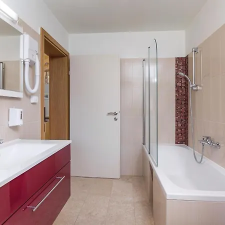 Holiday home Nice Home In Rezanci With Wifi *