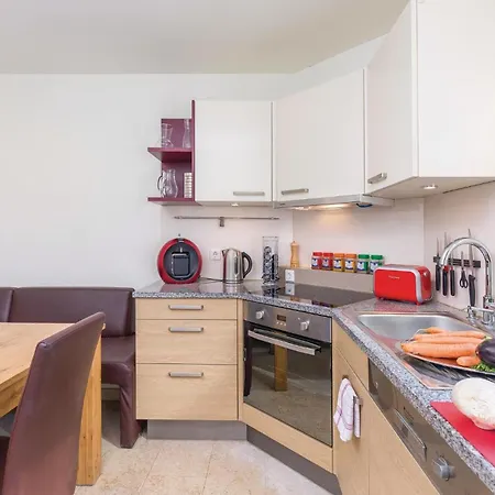 Nice Home In Rezanci With Wifi * Rezanci