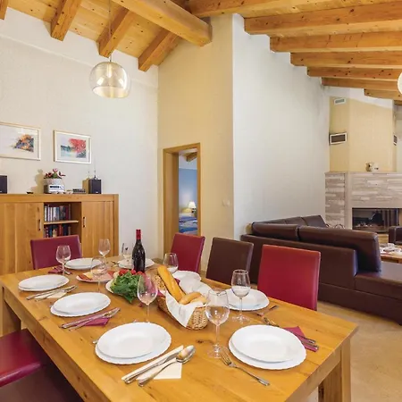Holiday home Nice Home In Rezanci With Wifi *