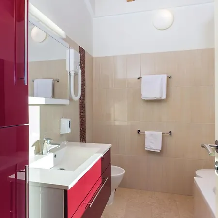 Nice Home In Rezanci With Wifi *