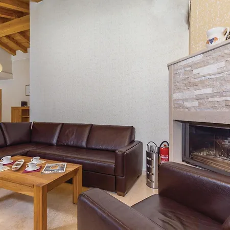 Nice Home In Rezanci With Wifi *