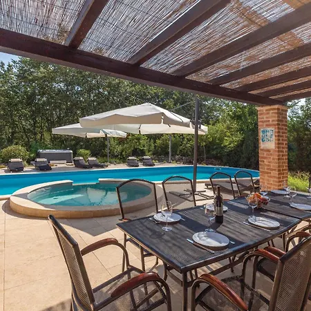 Holiday home Nice Home In Rezanci With Wifi