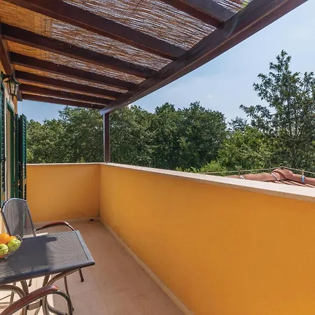 Nice Home In Rezanci With Wifi Holiday home *